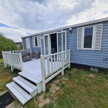 アパート Paradiso ルシノボ