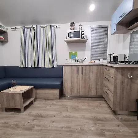 Paradiso アパート *